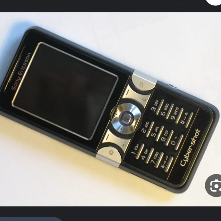 قاب سونی اریکسون k550 اصل کره باشاسی sony Ericsson k550 کیبورد فارسی درب پشت ارسال رایگان